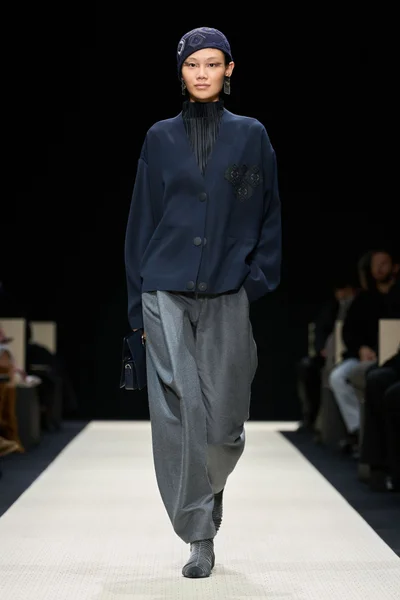 Look 44